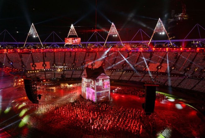 Público lotou o Estádio Olímpico de Londres para cerimônia de abertura dos Jogos | 