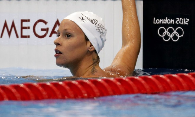 Federica Pelligrini ao fim da eliminatória nos 200m nado livre |