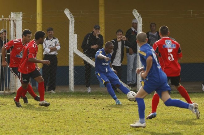 Lance da partida deste sábado entre Uberlândia e Caxias | 