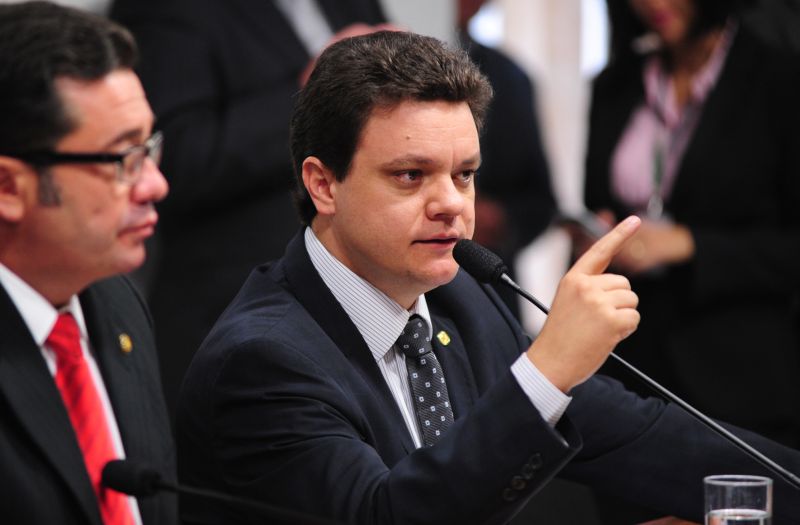 Odair Cunha (extrema direita): relator é acusado pela oposição de direcionar os trabalhos da comissão para prejudicar tucanos | Leonardo Prado/Ag. Câmara