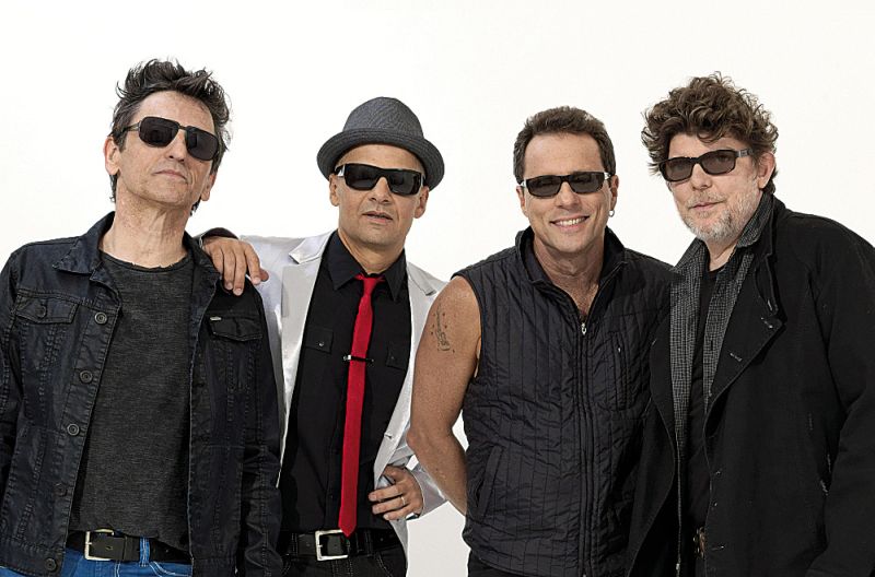 A gente consegue fazer o show ter uma pegada nova, um frescor de uma banda começando, mas com toda a nossa experiência e história no palco. - Branco Mello, integrante dos Titãs | Marcelo Tinoco / Divulgação