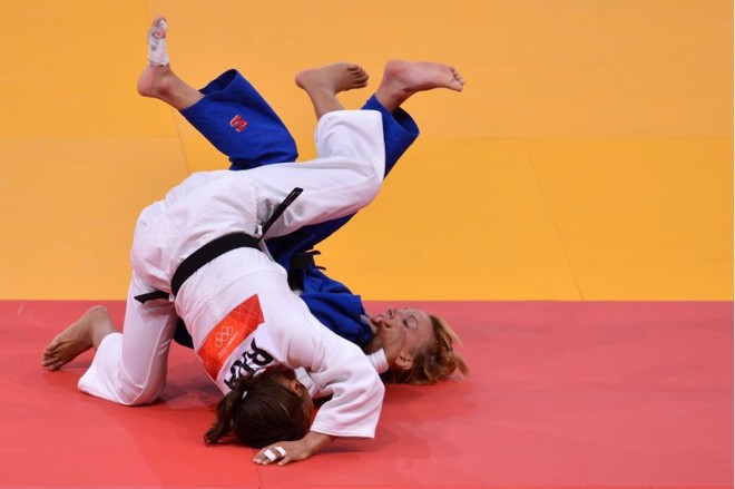 Na semifinal contra a belga Charline Van Snick, vitória por um yuko | 