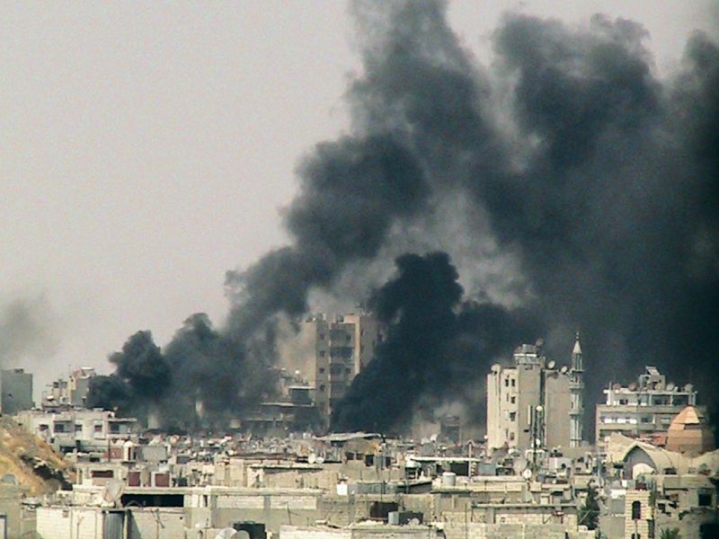 Confrontos também acontecem em Homs, na Síria | REUTERS/Shaam News Network/Handout