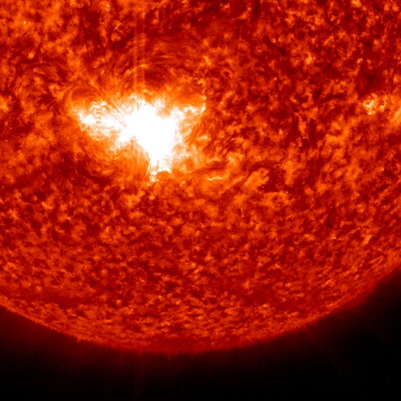 Imagens da Nasa mostram explosão solar que aconteceu na segunda-feira | Nasa