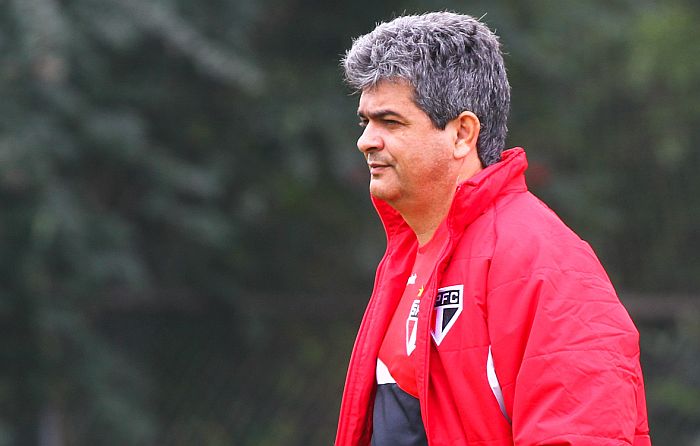 Ney Franco disse já ter o esquema tático montado caso Ganso se transfira para o São Paulo | Luiz Pires / Vipcomm