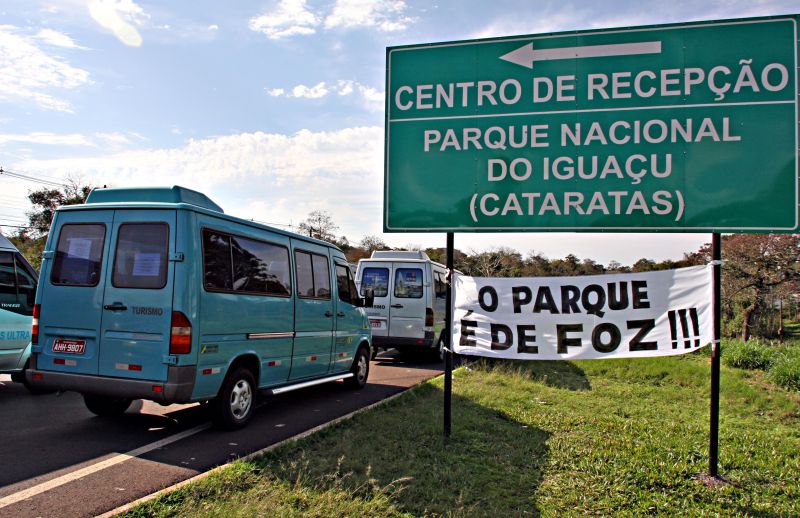 Decisão judicial impede entrada de veículos no parque | Christian Rizzi/Gazeta do Povo