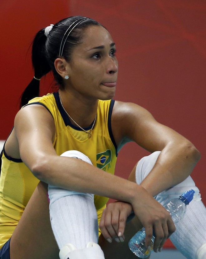 A brasileira Jacqueline chama a atenção tanto pelos ataques quanto pela beleza | 