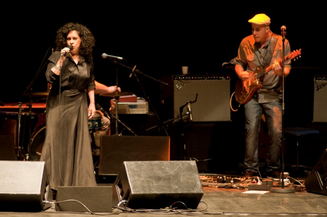 No show Recanto, Gal encantou a plateia com músicas do último álbum | Marcelo Andrade / Gazeta do Povo