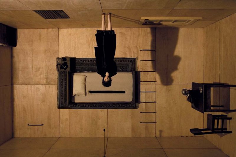 Não sobre o Amor, peça de Felipe Hirsch, teve luzes embutidas por Beto Bruel: prêmio | Carol Sachs/Divulgação