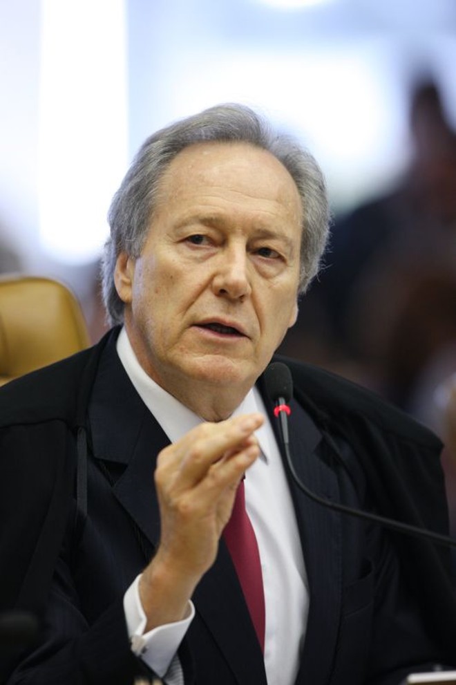 O ministro Ricardo Lewandowski é o revisor do processo |