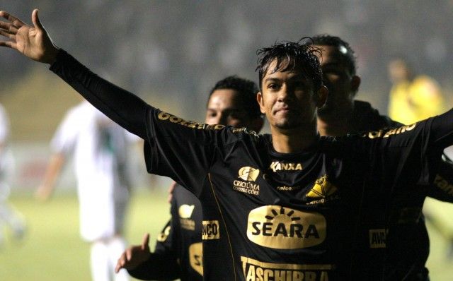Jogadores do Criciúma comemoram gol na vitória sobre o Guarani | Fernando Ribeiro / Criciúma EC
