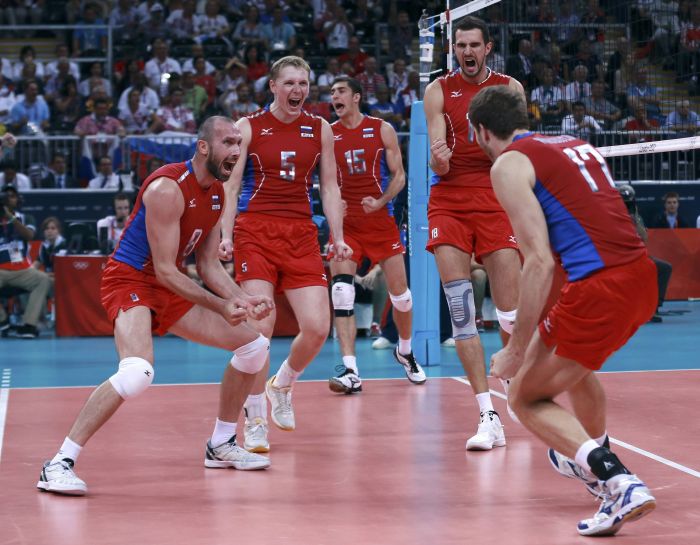 Seleção russa comemora "atropelo" contra a Polônia. Na semifinal, encaram a Bulgária | Olivia Harris/Reuters