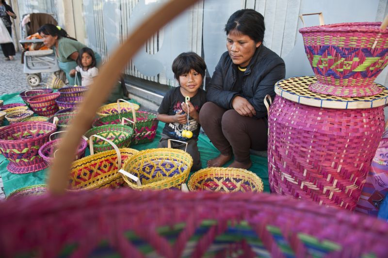 Índios no Centro de Curitiba: Paraná abriga 3% da população indígena do país | Marcelo Andrade/ Gazeta do Povo