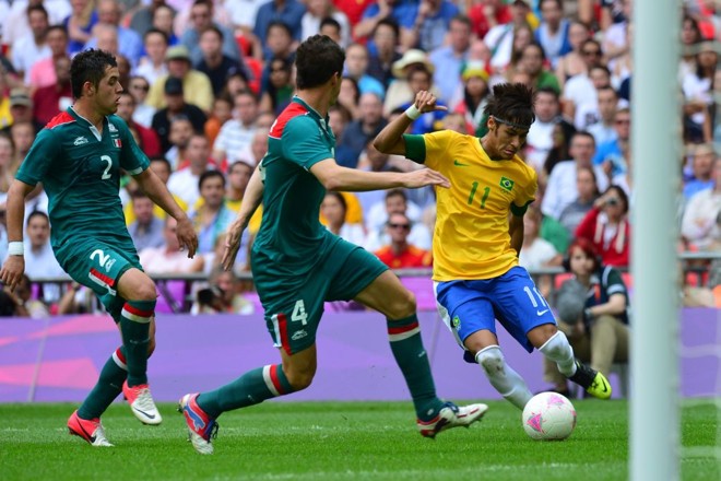Neymar foi marcado de perto | 