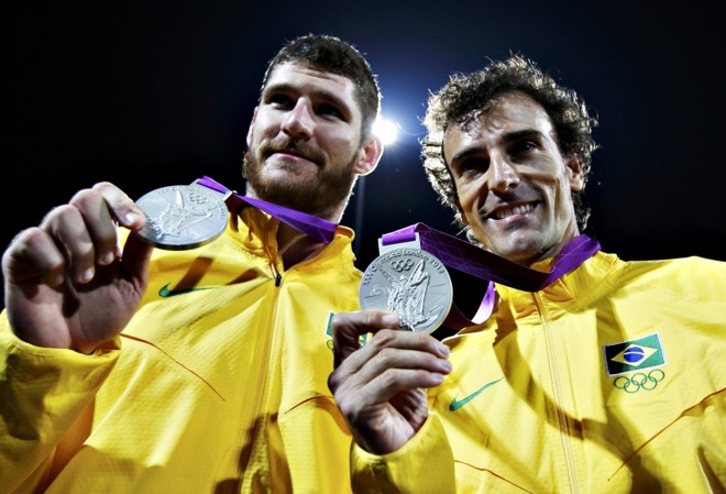 Ao lado de Alison, curitibano Emanuel conquistou a prata, a terceira medalha olímpica da carreira |