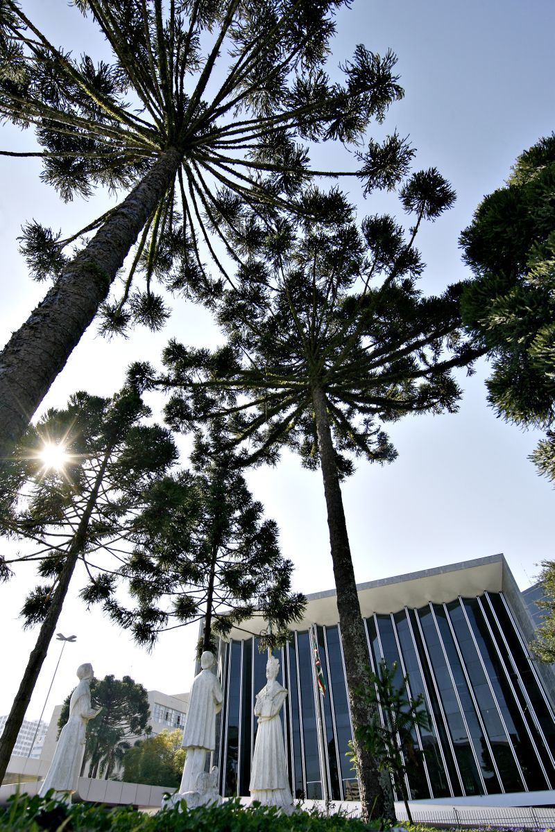 Assembleia: ex-funcionários cederam documentos e viraram fantasmas do Legislativo | Antônio More/ Gazeta do Povo