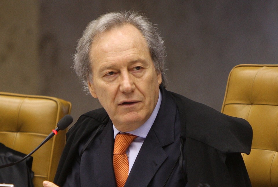 O julgamento do mensalão foi retomado nesta quarta-feira (22) no STF com a leitura do voto do ministro revisor, Ricardo Lewandowski | Nelson Jr. / Divulgação / STF