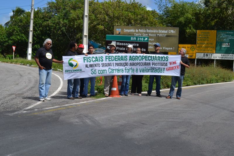 Fiscais federais foram impedidos de se manifestar em cerimônia que teve a presença da presidente Dilma Rousseff, em Alagoas | Luciana Martins / Agência Estado