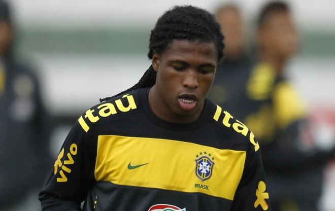 Flamengo acerta ida de Diego Maurício para futebol russo