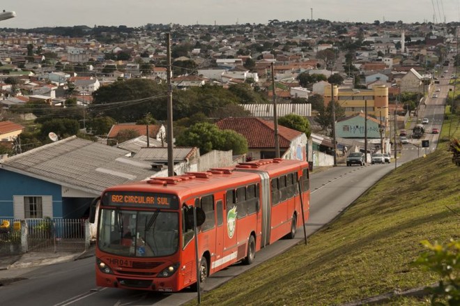 O Sítio Cercado sofre com a falta de áreas verdes |