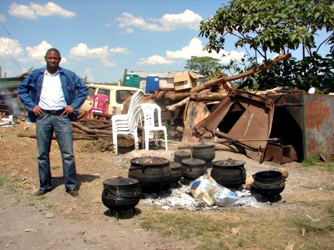 Thierry diz que o irmão corre risco de vida se voltar a Camarões |