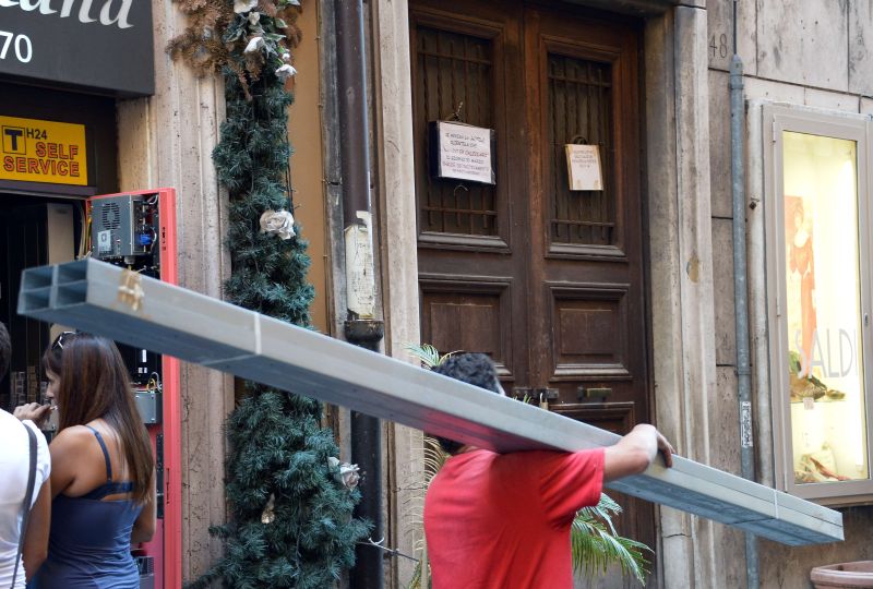 Loja fechada, no centro de Roma: comércio sofre com redução de gastos de moradores e turistas | Vincenzo Pinto/AFP