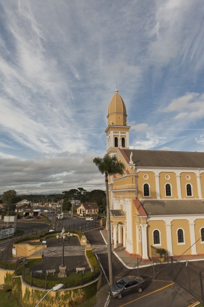 A Igreja de São Pedro, no Umbará, um dos bairros da Regional Bairro Novo |