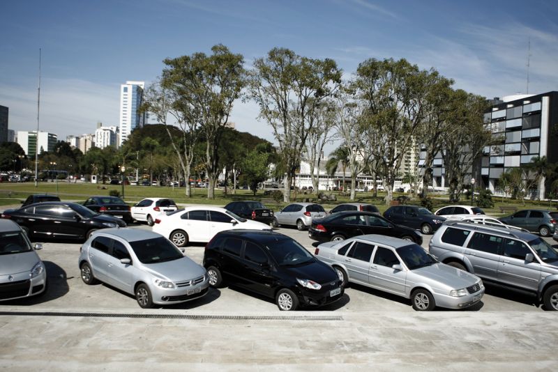 A licitação da garagem debaixo da Praça Nossa Senhora de Salette deve sair até o fim do ano | Henry Milleo/Gazeta do Povo