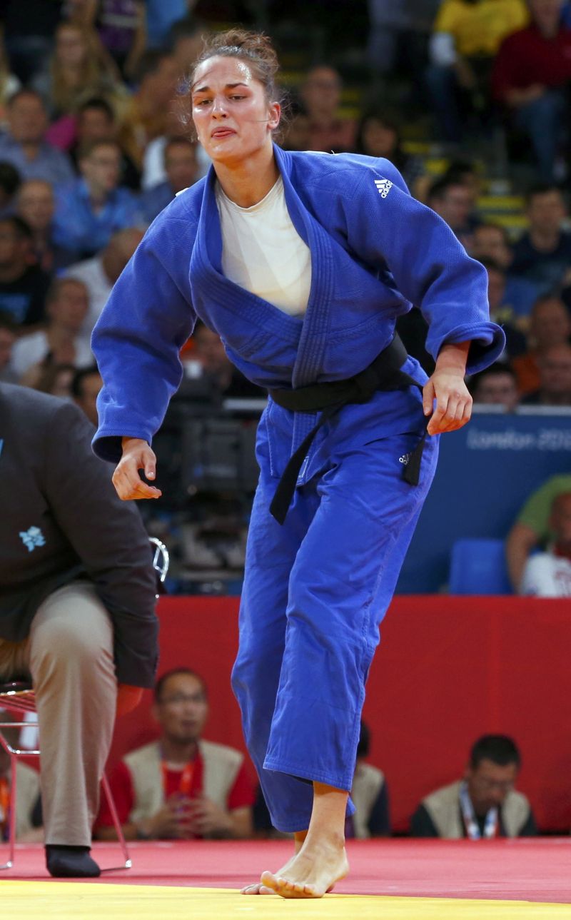 Abigel Joo lutou com o joelho direito machucado | Darren Staples/ Reuters