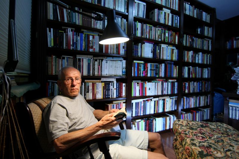 Paulo Venturelli, professor adjunto da Universidade Federal do Paraná e doutor em Literatura Brasileira pela Universidade de São Paulo | Albari Rosa/ Gazeta do Povo