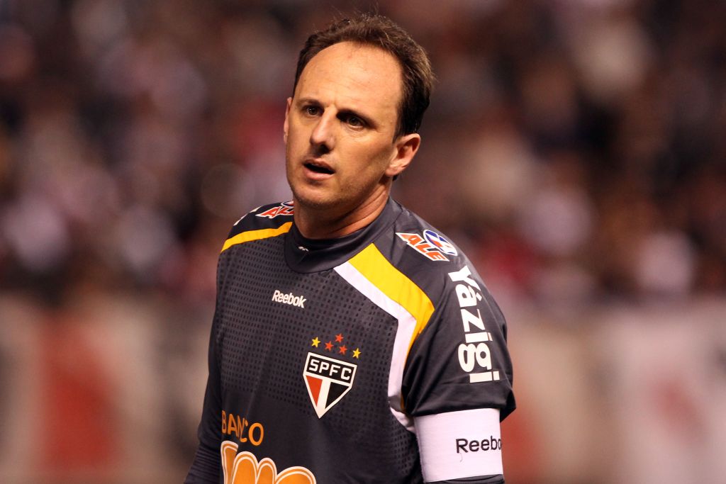 Rogério Ceni marcou de falta na matéria contra o Bahia | Walter Alves/ Gazeta do Povo