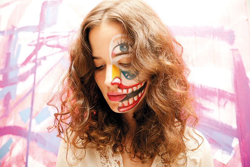 Novo álbum é uma tentativa de retorno às raízes, incluindo uma reconexão com o jazz | Rafael Cañas/Divulgação