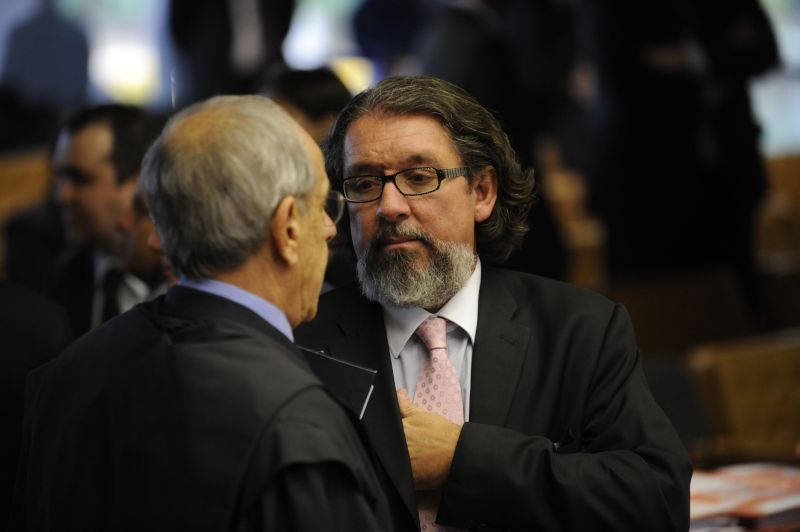 Thomaz Bastos (esq.) e Kakay: criminalistas famosos, os dois advogados de réus do mensalão estavam em evidência até recentemente por defenderem, respectivamente, o bicheiro Carlinhos Cachoeira e o senador cassado Demóstenes Torres | Fábio Rodrigues Pozzebom/ABr