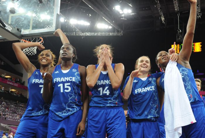 França tentará quebrar a hegemonia norte-americana no basquete feminino, neste sábado (11) | Mark Ralston/AFP