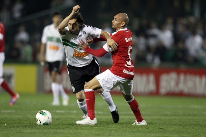 Lincoln é puxado por Guiñazu | 
