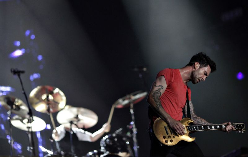 Maroon 5 durante apresentação no Rock in Rio, em 2011: banda divide a estrutura do show de hoje com outras duas atrações | Ricardo Moraes/Reuters