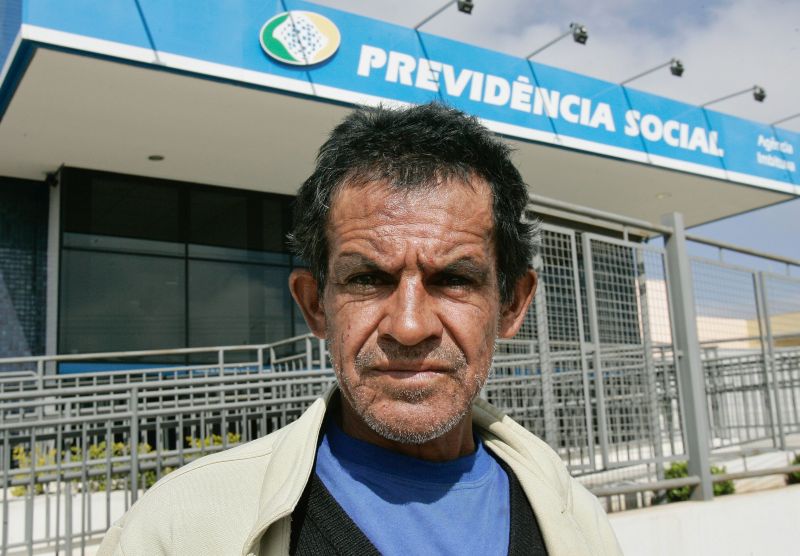 O aposentado Valdomiro Galvão, de Imbituva, terá de viajar a Irati para uma nova perícia: agência recém-construída não tem médico | Josué Teixeira/ Gazeta do Povo