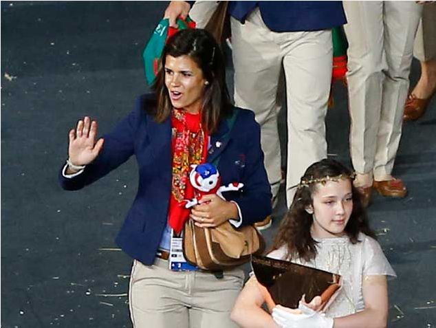 Carolina durante a cerimônia de abertura dos Jogos | Reprodução/ Jornal Record