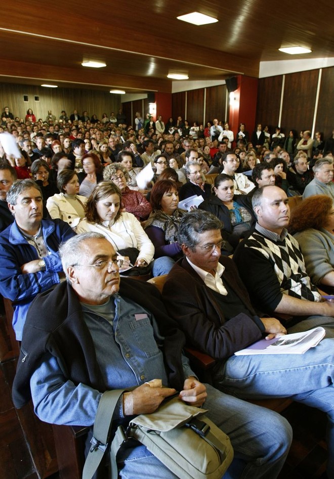 Assembleia na UFPR: decisão sobre fim da greve foi adiada |