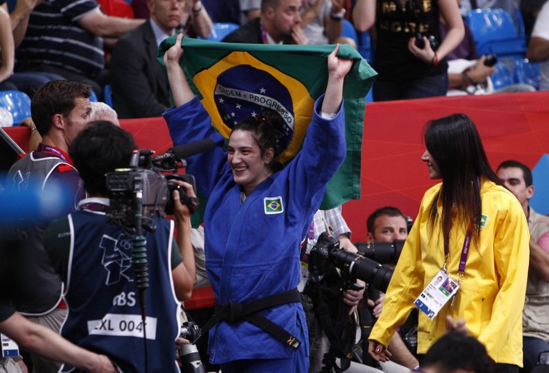 Mayra Aguiar comemora bronze: gaúcha entra na rota de medalhas para 2016 | Daniel Castellano / Agência de Notícias Gazeta do Povo