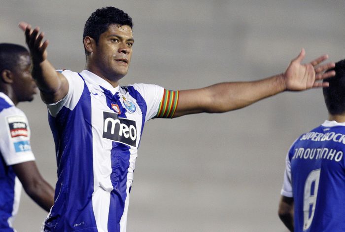 Atacante brasileiro do Porto, Hulk é cobiçado por clubes europeus mas, por enquanto, fica no futebol português | Gregorio Cunha/AFP