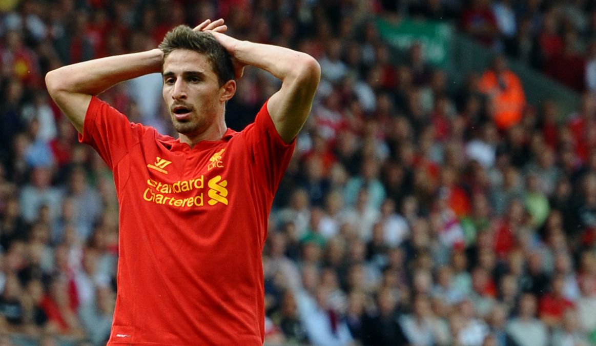 Atacante italiano Borini lamenta chance perdida contra o City | AFP