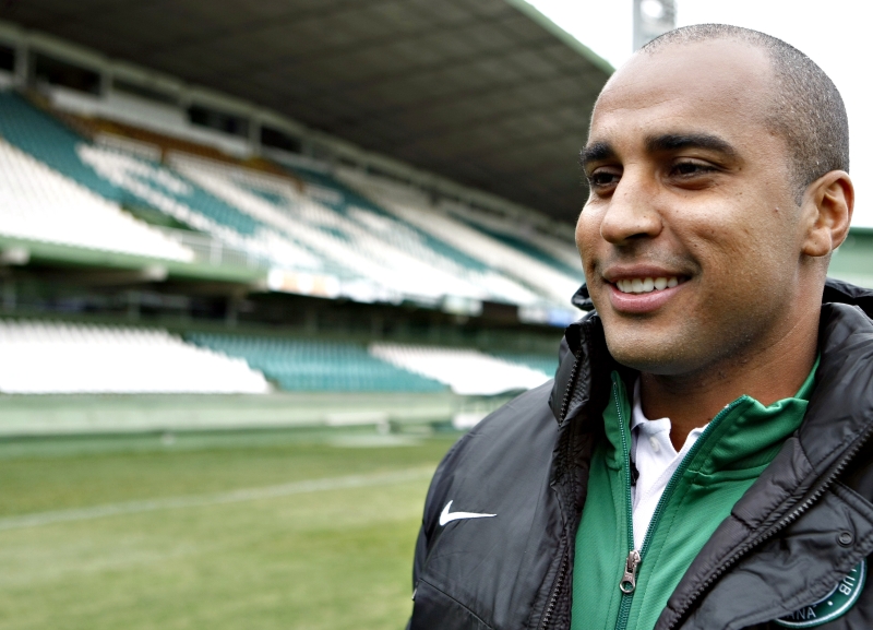 O atacante Deivid estreia no Coritiba enfrentando o ex-clube, o Flamengo, que tem péssimo desempenho no Alto da Glória | Henry Milléo/ Gazeta do Povo
