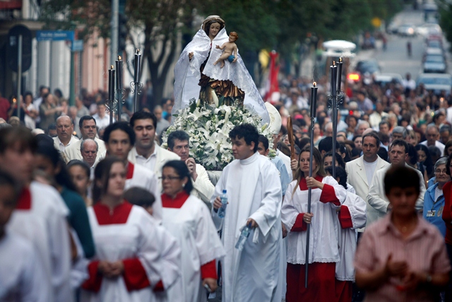 Procissão da Festa da Luz reúne 1.500 pessoas | Henry Milleo/Gazeta do Povo