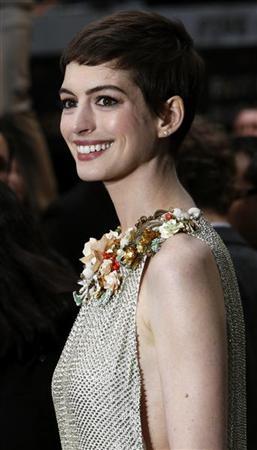 A atriz Anne Hathaway e o então noivo Adam Shulman | REUTERS/Mike Theiler/Files