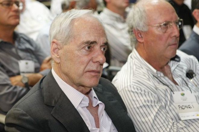 Reinhold Stephanes, deputado federal |