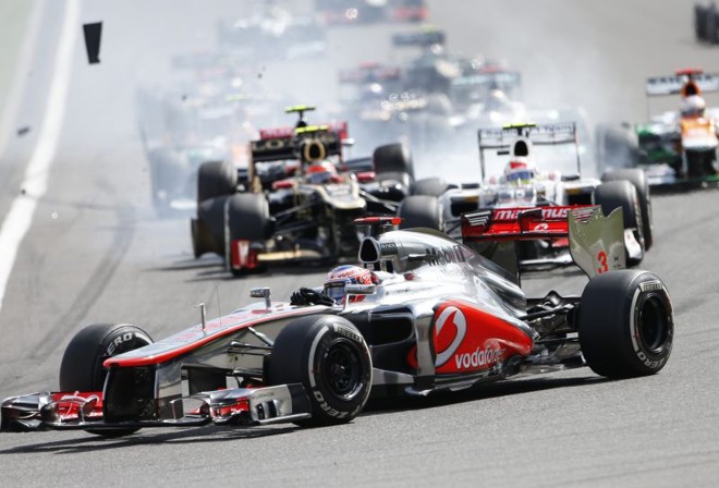 Button, que largou na pole position, passa pelo acidente e lidera corrida do começo ao fim até a vitória | 