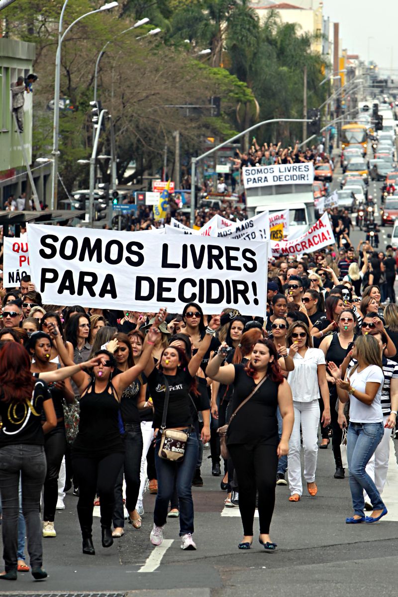 Manifestação juntou 600 profissionais no Centro | Albari Rosa/ Gazeta do Povo