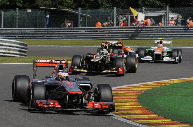 Button lidera corrida no circuito de Spa-Francorchamps | 