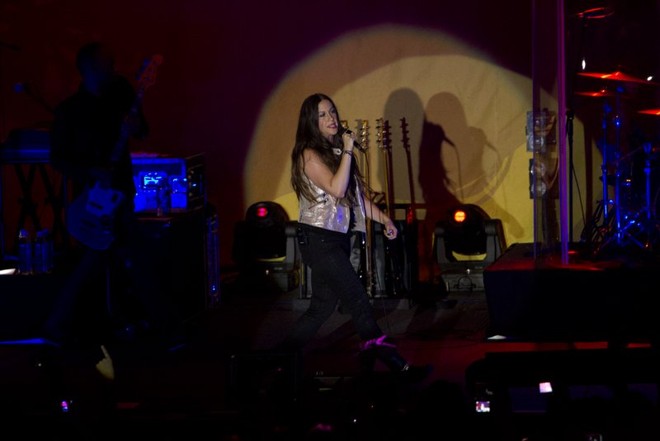 Alanis cantou as músicas novas e antigos sucessos | 